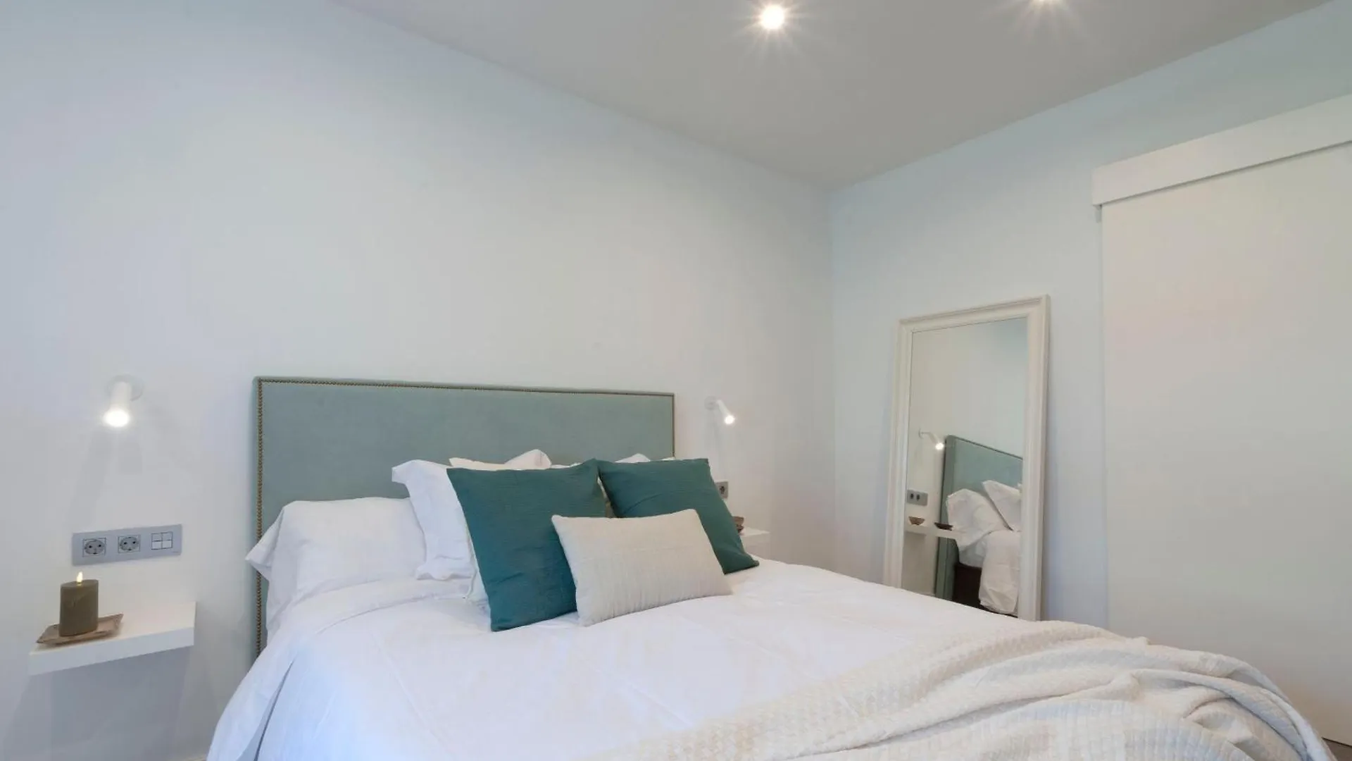 Apartment Opening Doors Poblenou Beach Barcelona Spain